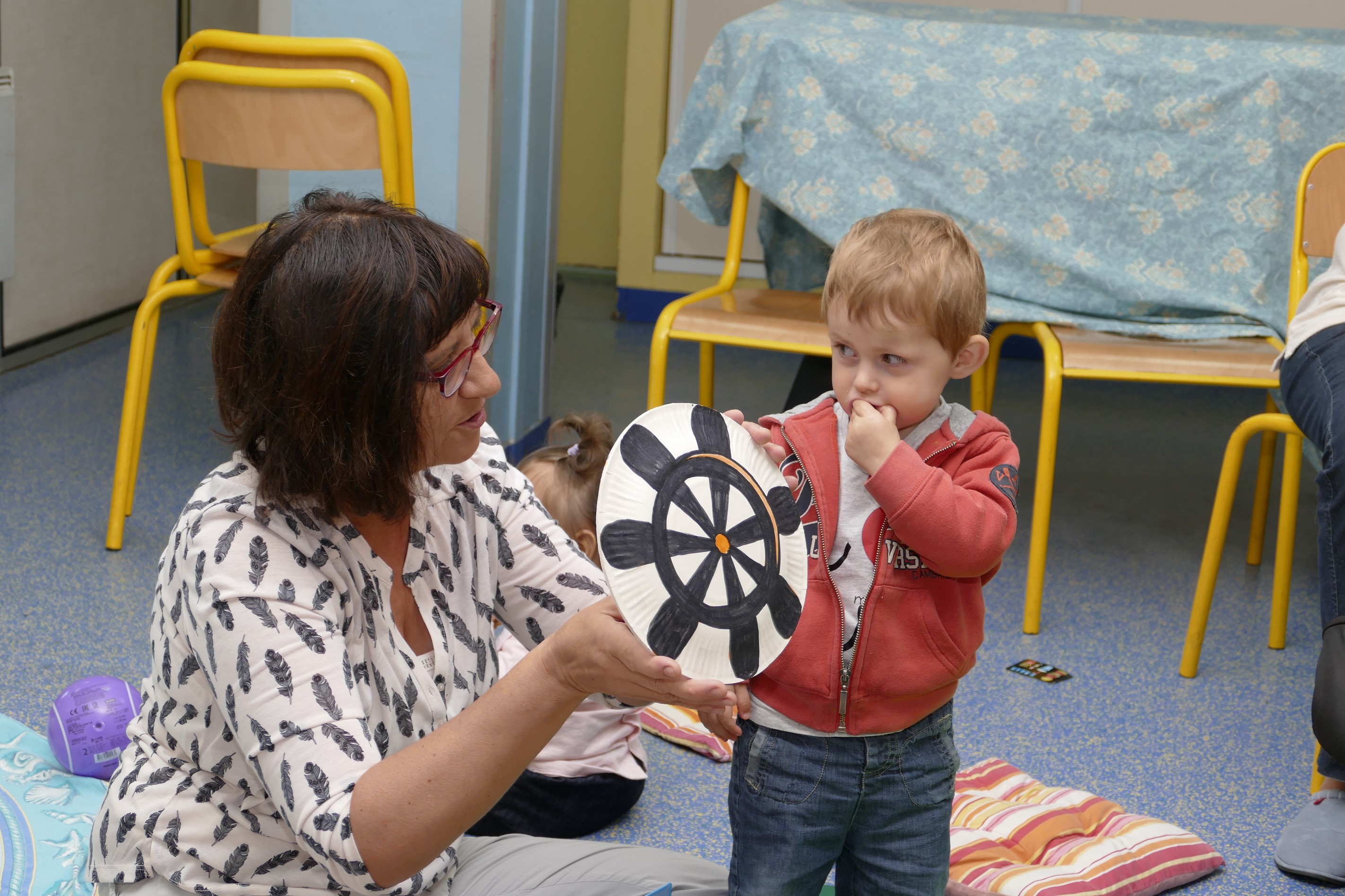 Il faut un gouvernail pour diriger le bateau